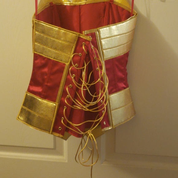 Woman's DC comic bustier - Picture 2 of 2